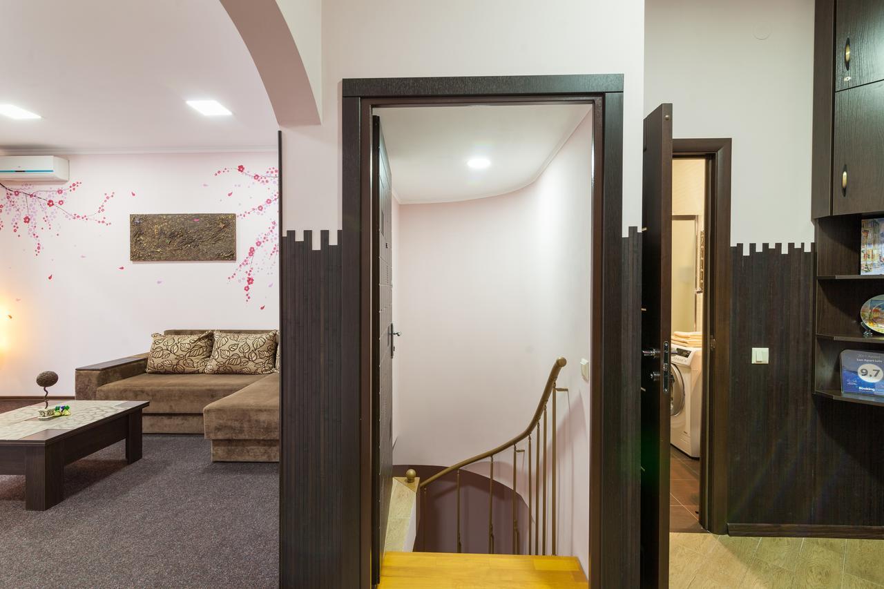 Lux Apart Lviv Apartments Exterior photo