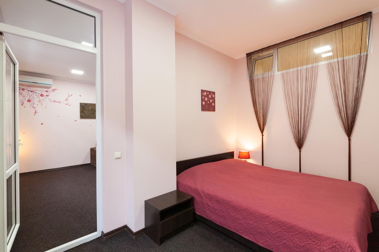 Lux Apart Lviv Apartments Exterior photo