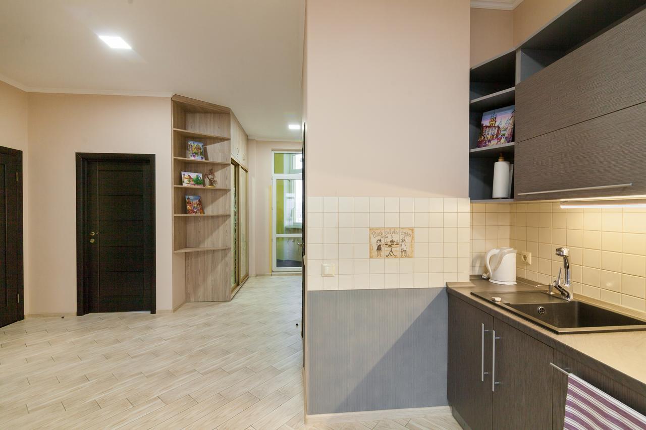 Lux Apart Lviv Apartments Exterior photo